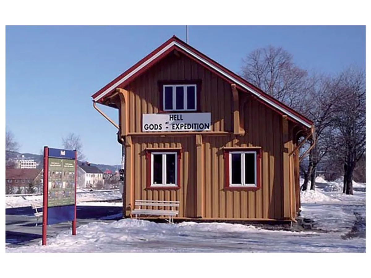 NMJ Skyline Hell godshus 90-talls utg, ferdigmodell