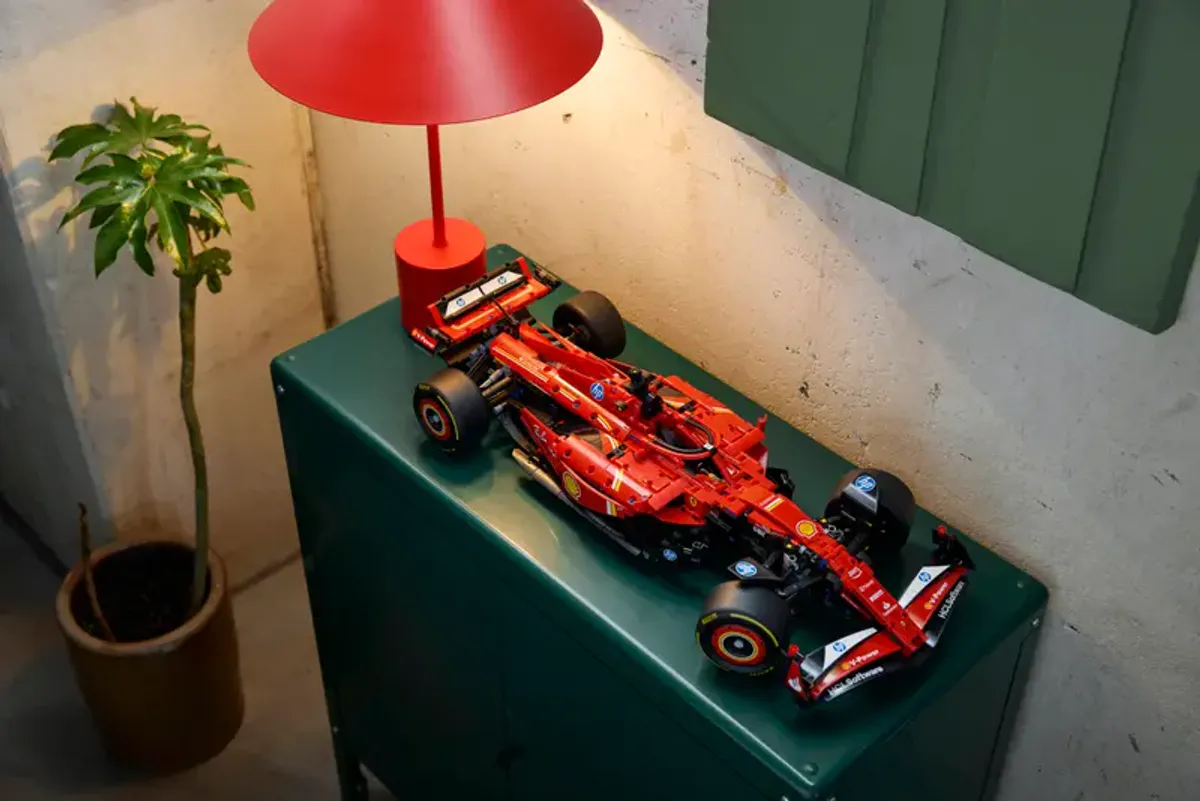 LEGO 42207 - Technics, Ferrari SF-24 formel 1