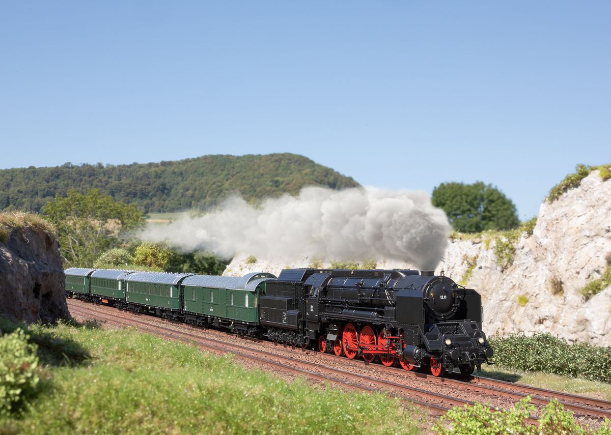 Trix - ÖBB 12.11 ekspressdamplok 