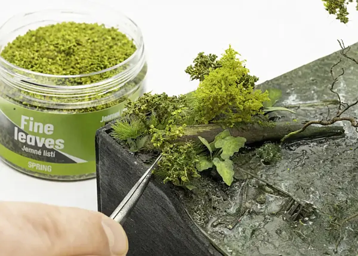 Model Scene - Fine leaves, mørk grønn